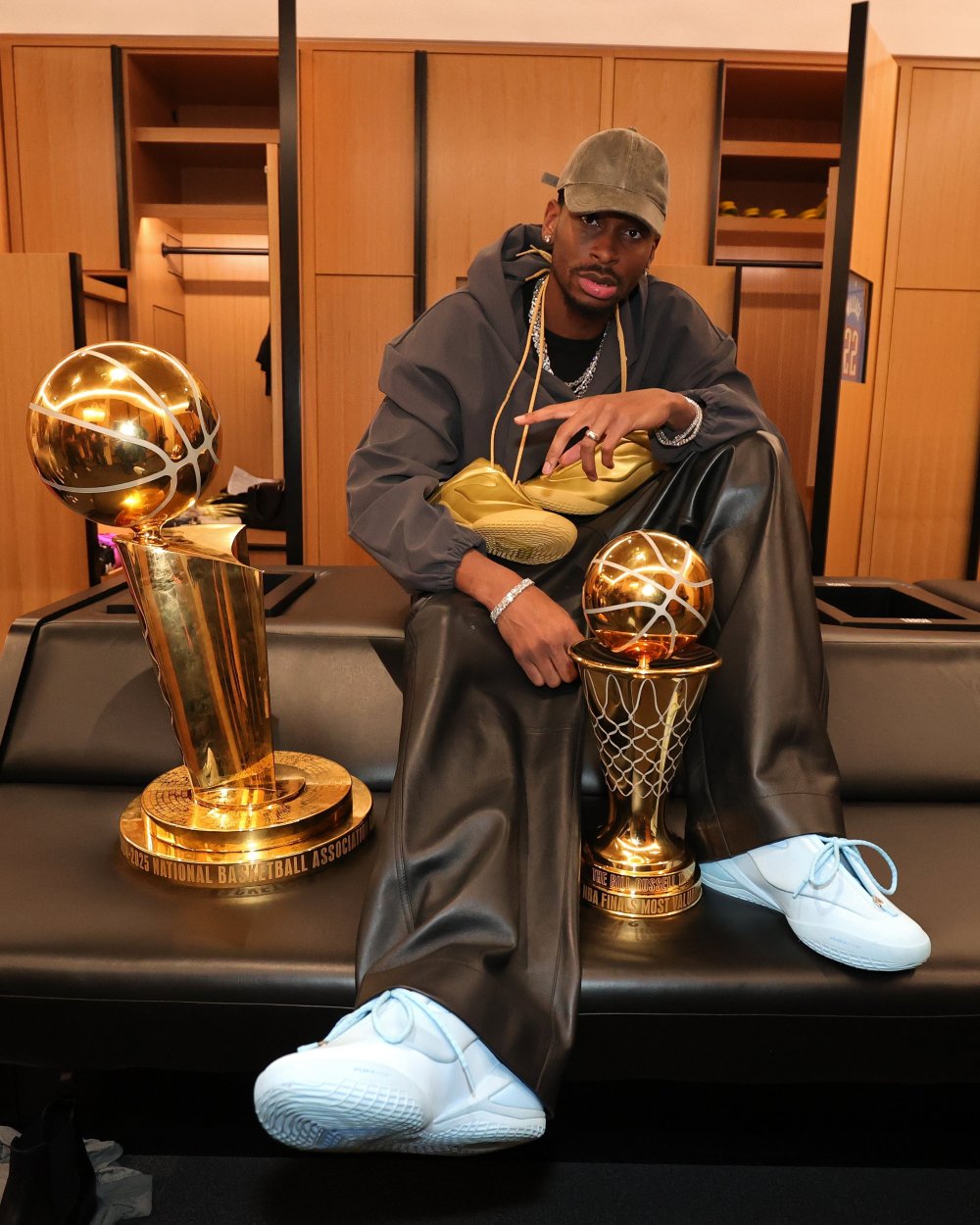 恭喜!亚历山大荣膺ESPY年度最佳男运动员+最佳NBA球员的简单介绍