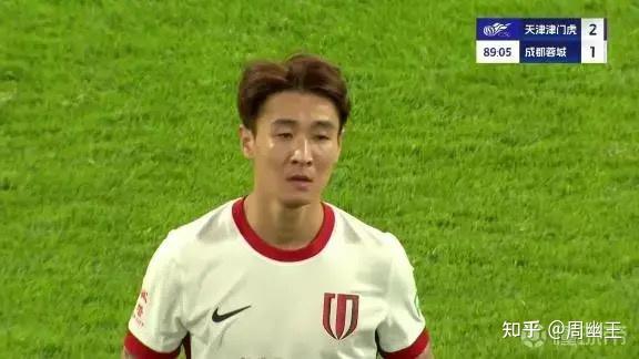 包含球迷辱骂韦世豪妻子！队友发声：连做人的底线都没了的词条